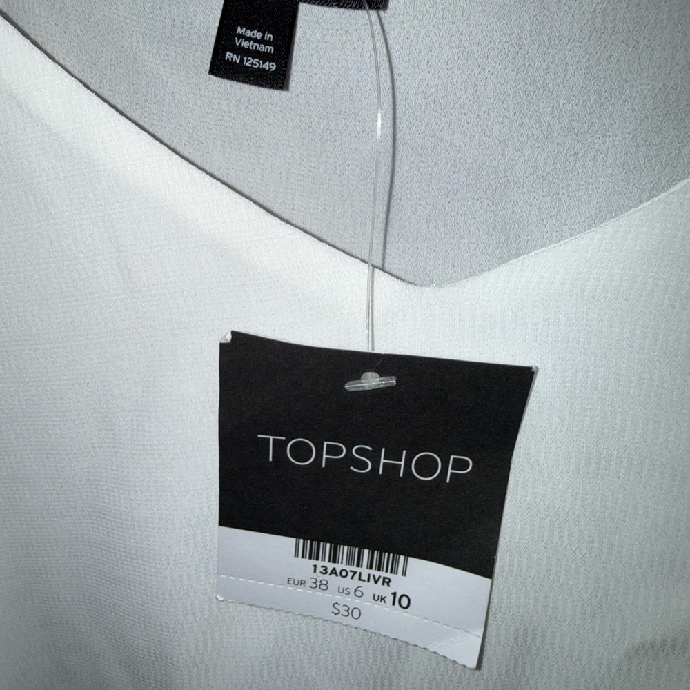 🟠🟠Topshop White Sleeveless Blouse - Picture 2 of 3